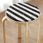 - RealHomes Yuvarlak Fermuarlı Minder - Realhomes  Mermer Zeminli Siyah Çizgili Dijital Baskılı Modern Yuvarlak Fermuarlı Sandalye Minderi Realhomes