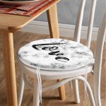 - RealHomes Yuvarlak Fermuarlı Minder - Realhomes  Mermer Zemin Üzerinde Love Yazılı Özel Tasarım Modern Yuvarlak Fermuarlı Sandalye Minderi Realhomes