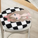 - RealHomes Yuvarlak Fermuarlı Minder - Realhomes Dama Zeminli Fashion Girl Tasarımlı Dijital Baskılı Modern Yuvarlak Fermuarlı Sandalye Minderi Realhomes