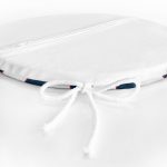 Kırmızı Detaylı Lacivert Beyaz Çizgili Yuvarlak Fermuarlı Sandalye Minderi Realhomes