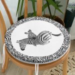 - RealHomes Yuvarlak Fermuarlı Minder - Realhomes Zebra Çerçeveli Zebra Desenli Dijital Baskılı Yuvarlak Fermuarlı Sandalye Minderi Realhomes
