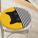 Sarı Zemin Çizgili Motif Kara Kedi Tasarımlı Modern Yuvarlak Fermuarlı Sandalye Minderi Realhomes