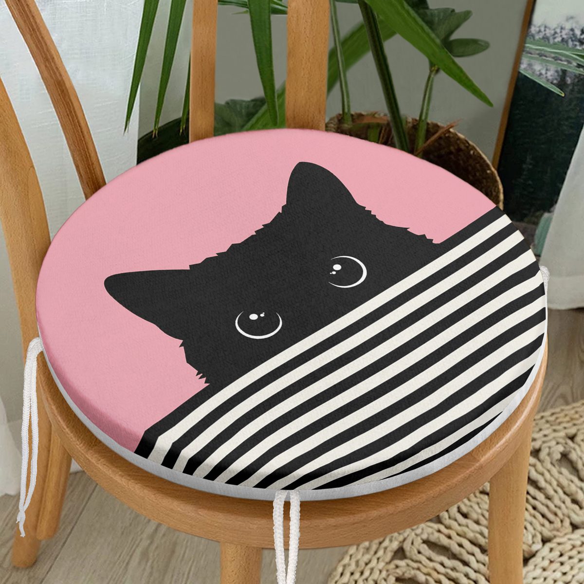 Pembe Zemin Çizgili Motif Kara Kedi Tasarımlı Modern Yuvarlak Fermuarlı Sandalye Minderi Realhomes