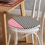 - RealHomes Yuvarlak Fermuarlı Minder - Realhomes Pembe Zemin Siyah Çizgili Dijital Baskılı Modern Yuvarlak Fermuarlı Sandalye Minderi Realhomes