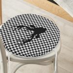 Kazayağı Zemin Geyik Tasarımlı Yuvarlak Fermuarlı Sandalye Minderi Realhomes