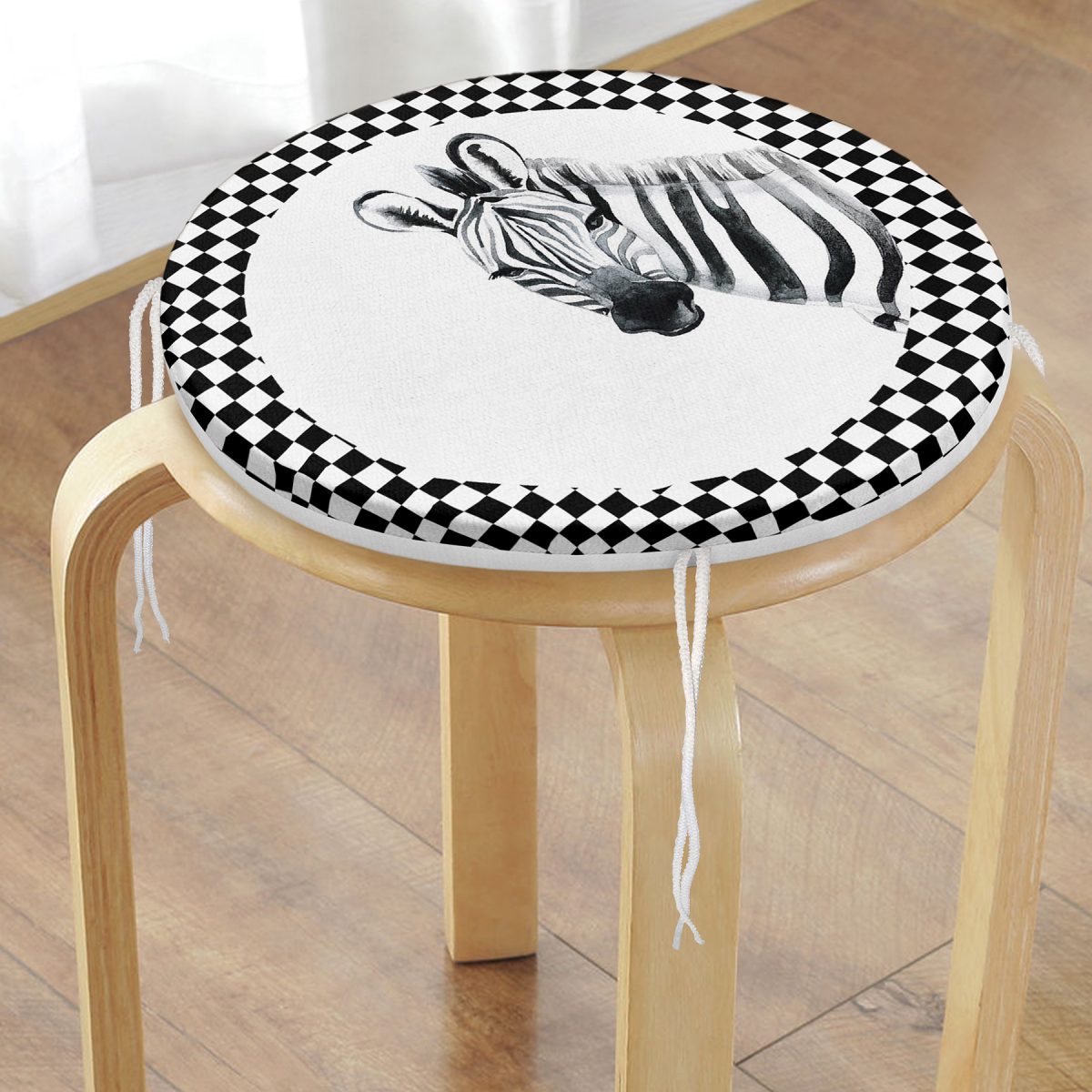 Damalı Çerçeve Motifli Zebra Desenli Yuvarlak Fermuarlı Sandalye Minderi Realhomes