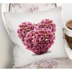 Güllü Kalp Dijital Baskılı Dekoratif Yastık Kırlent Kılıfı Realhomes