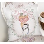 - K588-Gorsel-1 - Realhomes  Fashion Girl Dijital Baskılı Modern Yastık Kırlent Kılıfı Realhomes