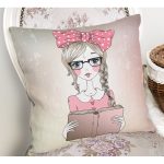- K595-Gorsel-1 - Realhomes  Fashion Girl Dijital Baskılı Modern Yastık Kırlent Kılıfı Realhomes