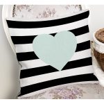 - K795-Gorsel-1 - Realhomes Kalp Desen Dijital Baskılı Yastık Kırlent Kılıfı Realhomes