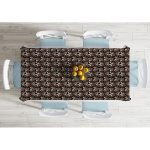 Kahve Zemin Kozalak Tasarımlı Dijital Baskılı Dekoratif Masa Örtüsü Realhomes