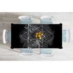 Siyah Zeminde Beyaz Dekoratif Desenli Masa Örtüsü Realhomes