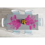 Gri Zeminde Dekoratif Fuşya Ağaç Tasarımlı Masa Örtüsü Realhomes