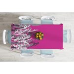 - Masa-5233fusya-Gorsel-1 - Realhomes  Fuşya Zeminde Beyaz Ve Gri Çiçek Motifli Masa Örtüsü Realhomes