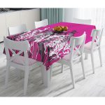 - Masa-5233fusya-Gorsel - Realhomes  Fuşya Zeminde Beyaz Ve Gri Çiçek Motifli Masa Örtüsü Realhomes