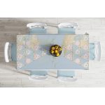 Renkli Zemin Üzerinde Üçgen Desenli Dijital Baskılı Modern Masa Örtüsü Realhomes