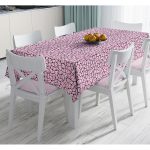 - Masa-7364-Gorsel - Realhomes Siyah Zemin Üzerinde Pembe Renkli Puantiye Desenli Dijital Baskılı Modern Masa Örtüsü Realhomes