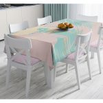 Pastel Zemin Üzerinde Gold Detaylı Yaprak Desenli Dijital Baskılı Modern Masa Örtüsü Realhomes