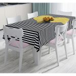 - Masa-8262-Gorsel - Realhomes  Beyaz Zeminde Siyah Yatay Çizgili Gold Detaylı Kalp Desenli Dijital Baskılı Modern Masa Örtüsü Realhomes