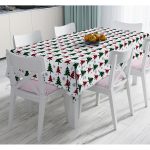 Beyaz Zemin Üzerinde Ekoseli Çam Ağacı Desenli Dijital Baskılı Modern Masa Örtüsü Realhomes