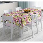 Beyaz Zemin Üzerinde Çiçek Desenli Dijital Baskılı Modern Masa Örtüsü Realhomes