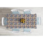 - Masa-8718-Gorsel-1 - Realhomes Beyaz Zemin Üzerinde Renkli Yaprak Desenli Dijital Baskılı Modern Masa Örtüsü Realhomes