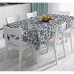 Renkli Zemin Üzerinde Geometrik Desenli Dijital Baskılı Modern Masa Örtüsü Realhomes