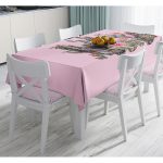 Renkli Zemin Üzerinde Kaktüs Desenli Dijital Baskılı Modern Masa Örtüsü Realhomes