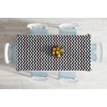 - Masa-8906-Gorsel-1 - Realhomes  Mermer Zeminli Renkli Geometrik Zikzak Desenli Dijital Baskılı Modern Masa Örtüsü Realhomes