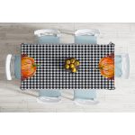 - Masa-Real365-Gorsel-1 - Realhomes  Siyah Beyaz Ekose Motifli Kabak Temalı Masa Örtüsü Realhomes