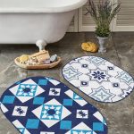 Yılbaşı Temalı Geyik Çam Ağacı Ekose Motifli 2'li Oval Kaymaz Tabanlı Banyo & Mutfak Paspas Takımı Realhomes