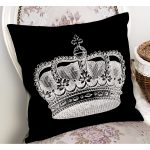- RealHomes Dijital Baskılı Modern Yastık Kırlent Kılıfı - Realhomes Siyah Beyaz Kral Tacı Özel Tasarımlı Modern Yastık Kırlent Kılıfı Realhomes