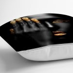 - RealHomes Dijital Baskılı Modern Yastık Kırlent Kılıfı - Realhomes Gold Detaylı Siyahi Kadın Tasarımlı Dekoratif Yastık Kırlent Kılıfı Realhomes