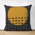 - RealHomes Çift Tarafı Dijital Baskılı Süet Yastık Kırlent Kılıfı - Realhomes Sanatsal Siyah Zemin Sarı Yuvarlak Tasarımlı Süet Yastık Kırlent Kılıfı Realhomes