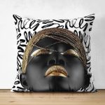 - RealHomes Çift Tarafı Dijital Baskılı Süet Yastık Kırlent Kılıfı - Realhomes Dalgalı Siyah Beyaz Zemin Afrika Kadın Motifli Süet Yastık Kırlent Kılıfı Realhomes