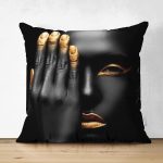 - RealHomes Çift Tarafı Dijital Baskılı Süet Yastık Kırlent Kılıfı - Realhomes Gold Detaylı Siyahi Kadın Tasarımlı Dekoratif Süet Yastık Kırlent Kılıfı Realhomes