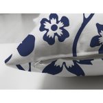 - RealHomes Çift Tarafı Dijital Baskılı Süet Yastık Kırlent Kılıfı - Realhomes Beyaz Zemin Lacivert Gül Motifli Dekoratik Süet Yastık Kırlent Kılıfı Realhomes