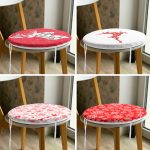 4'lü Kırmızı Beyaz Yılbaşı Geyik ve Kar Taneleri Yuvarlak Fermuarlı Sandalye Minderi Seti Realhomes