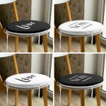 - RealHomes Yuvarlak Fermuarlı Sandalye Minderi - Realhomes  4'lü Yesterday Now Tomorrow & Love Yuvarlak Fermuarlı Sandalye Minderi Seti Realhomes