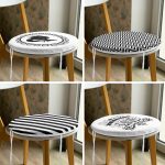 4'lü Siyah Beyaz Renkli Dekoratif Yuvarlak Fermuarlı Sandalye Minderi Seti Realhomes