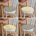 - RealHomes Yuvarlak Fermuarlı Sandalye Minderi - Realhomes  4'lü Altın Varaklı Geometrik Desenli Dekoratif Modern Yuvarlak Fermuarlı Sandalye Minderi Seti Realhomes