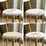 4'lü Altın Varaklı Yaprak ve Zigzag Motifli Yuvarlak Fermuarlı Sandalye Minderi Seti Realhomes