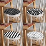 - RealHomes Yuvarlak Fermuarlı Sandalye Minderi - Realhomes  4'lü Siyah Beyaz Geometrik Şekilli Yuvarlak Fermuarlı Sandalye Minderi Seti Realhomes