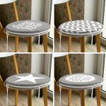 - RealHomes Yuvarlak Fermuarlı Sandalye Minderi - Realhomes  4'lü Gri Motifli Home Sweet Temalı Yuvarlak Fermuarlı Sandalye Minderi Seti Realhomes