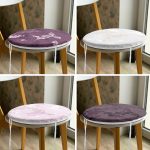 4'lü Renkli Zemin Üzerinde Yaprak Desenli Modern Yuvarlak Fermuarlı Sandalye Minderi Seti Realhomes