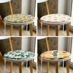 4'lü Renkli Zemin Üzerinde Onedraw Çizimli Modern Yuvarlak Fermuarlı Sandalye Minderi Seti Realhomes