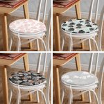 4'lü Renkli Zemin Üzerinde Yaprak Desenli Modern Yuvarlak Fermuarlı Sandalye Minderi Seti Realhomes