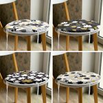 - RealHomes Yuvarlak Fermuarlı Sandalye Minderi - Realhomes 4'lü Renkli Zemin Üzerinde Gold Detaylı Yaprak Desenli Modern Yuvarlak Fermuarlı Sandalye Minderi Seti Realhomes