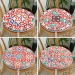 - RealHomes Yuvarlak Fermuarlı Sandalye Minderi - Realhomes 4'lü Beyaz Zemin Üzerinde Çini Desenli Modern Yuvarlak Fermuarlı Sandalye Minderi Seti Realhomes