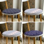 - RealHomes Yuvarlak Fermuarlı Sandalye Minderi - Realhomes 4'lü Renkli Zemin Üzerinde Denizci Desenli Modern Yuvarlak Fermuarlı Sandalye Minderi Seti Realhomes